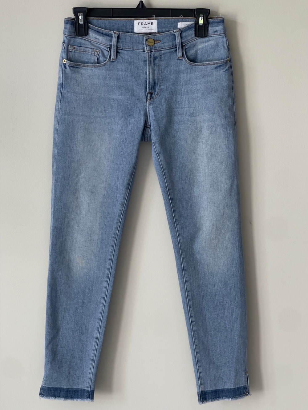 Frame Denim Light Wash 5 pockets Ankle Skinny Jeans EUC Size 24”